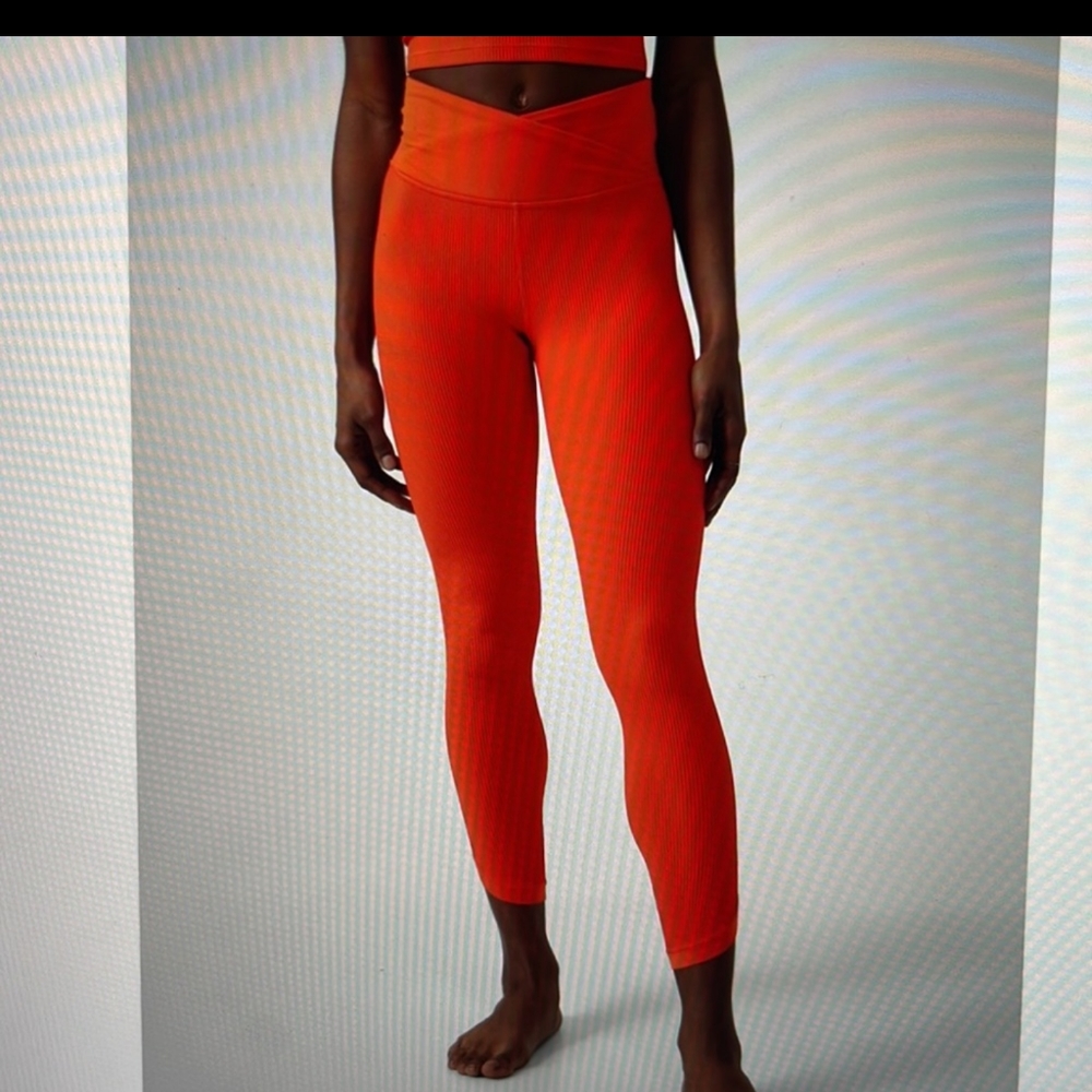 Athleta Elation Crossover Rib 7/8 Tights- L